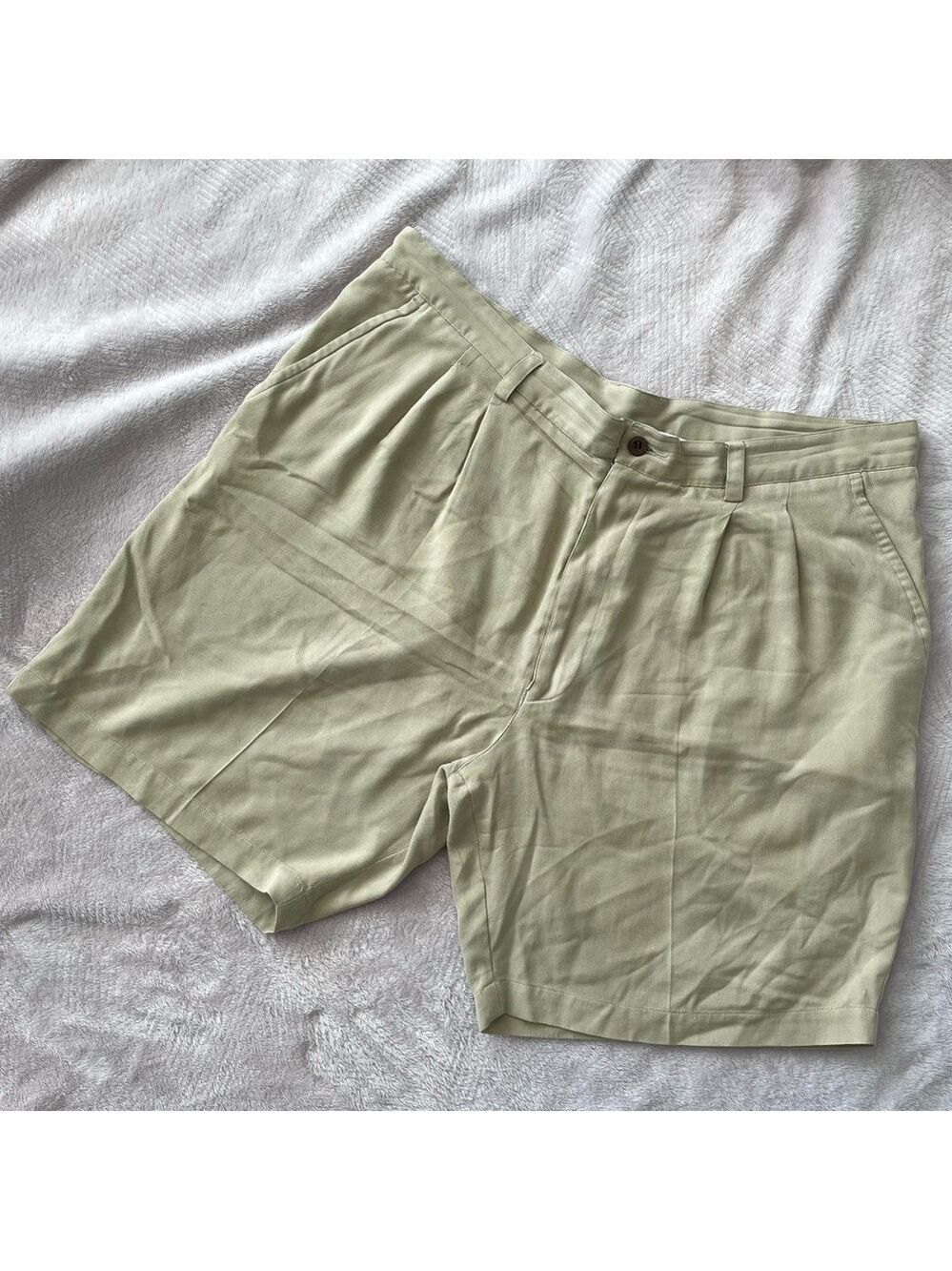 Caribbean Silk Beige Shorts